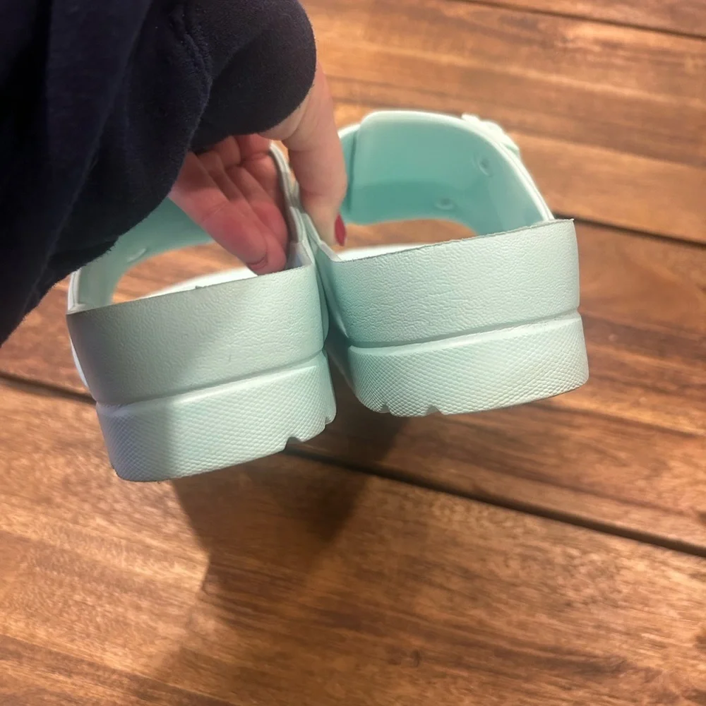 Woman’s double buckle turquoise slides. Size 10. Slight platform. - Picture 2 of 9